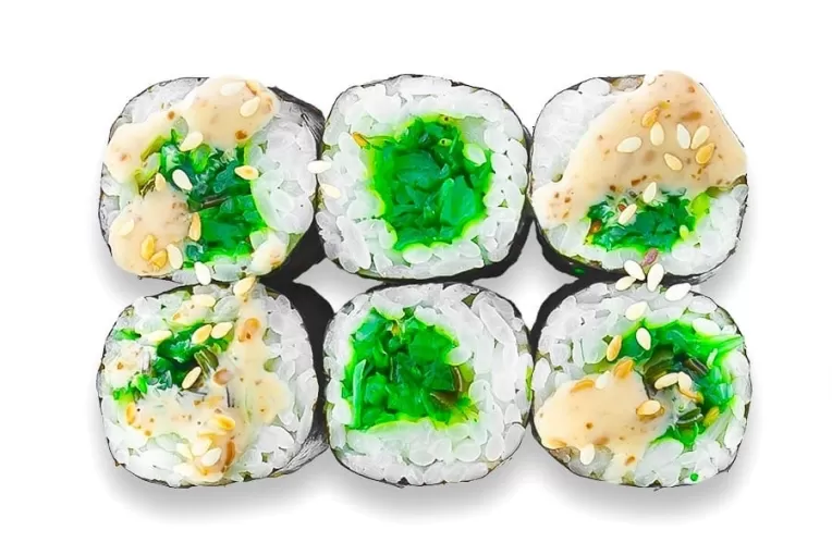 Ролл с чукой